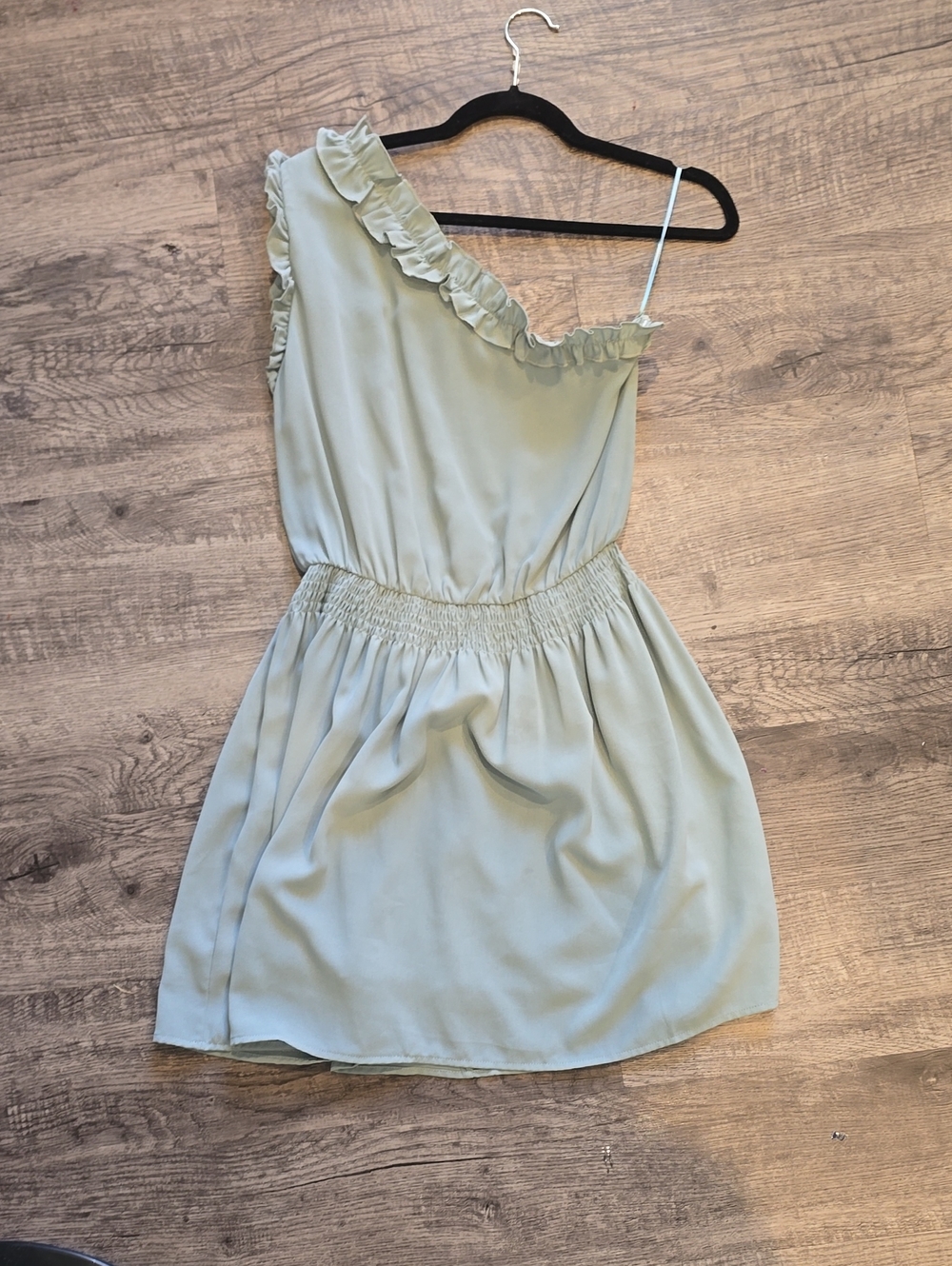 entro Sage One-Shoulder Ruffle Sundress - Picture 1 of 3